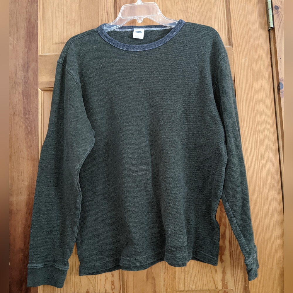 Men's Old Navy long sleeved top
